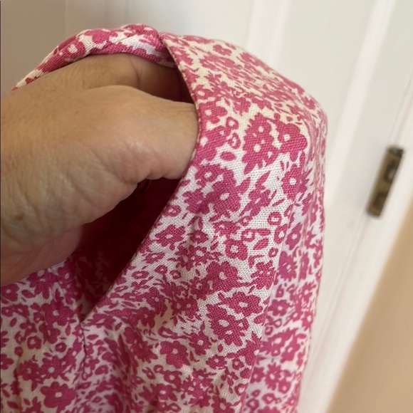 NWT Old Navy Linen Pink Floral Dress with adjustable straps size Medium - Picture 7 of 7
